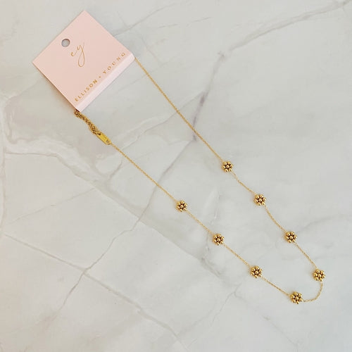 Dainty Golden Bead Flower Necklace – Waterproof 18K Gold-Plated Stainless Steel